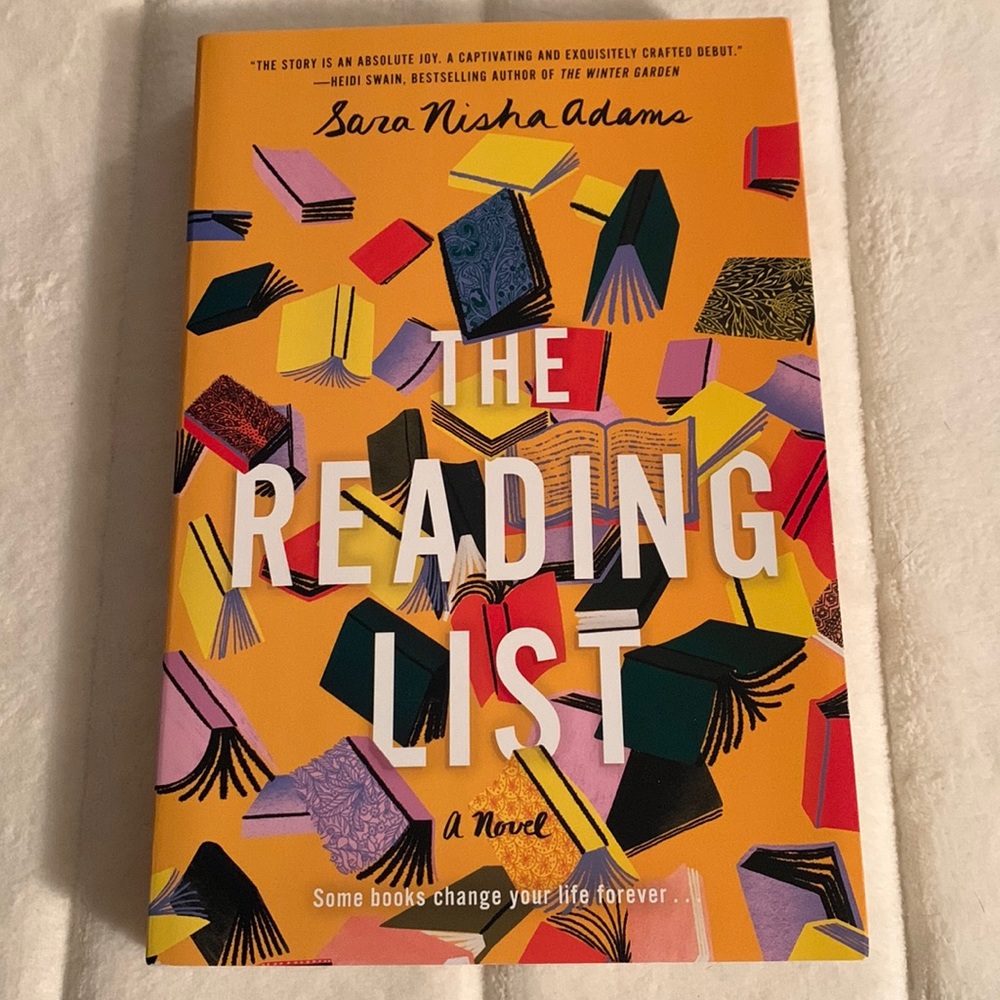 ⭐️2/$12⭐️The Reading List